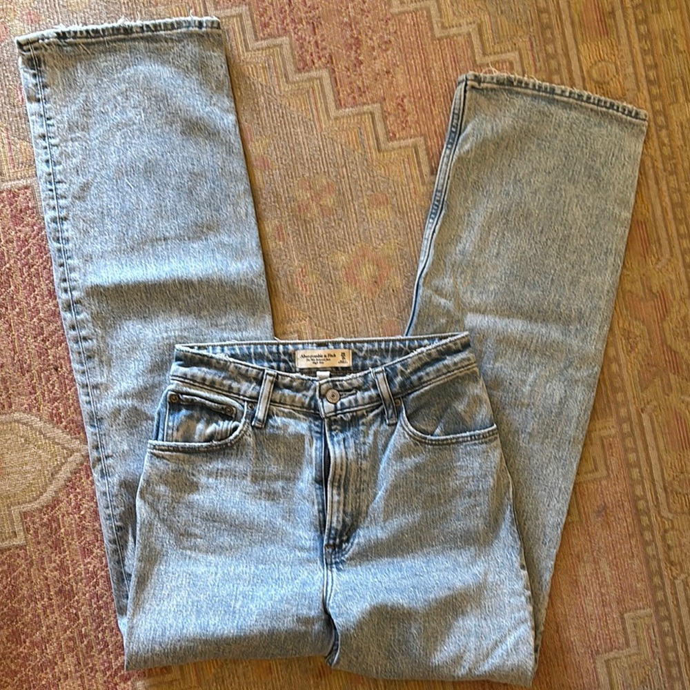Abercrombie 90s relaxed high-rise jeans
